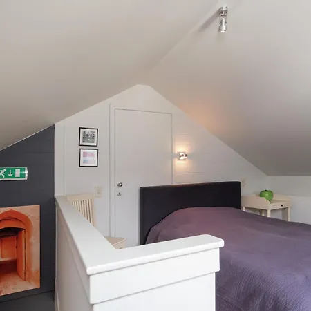 Holiday home Vintage With Private Garden In Rendeux Magoster