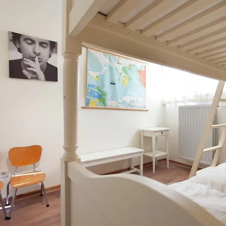Holiday home Vintage With Private Garden In Rendeux *