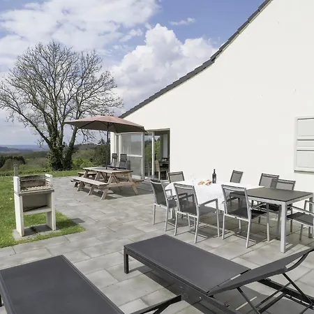 Holiday home Vintage With Private Garden In Rendeux Magoster