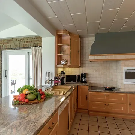 Vintage With Private Garden In Rendeux *