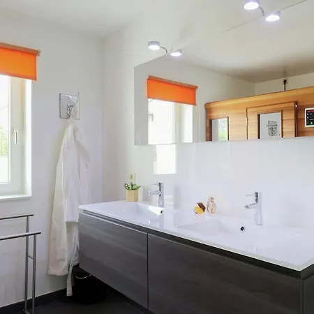 Vintage With Private Garden In Rendeux 別荘 *