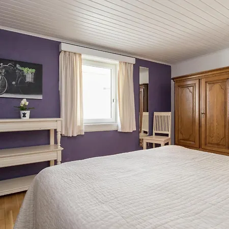 Vintage With Private Garden In Rendeux * Magoster