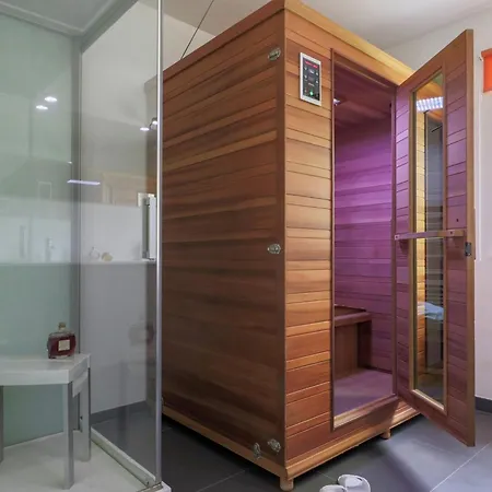 Vintage With Private Garden In Rendeux *